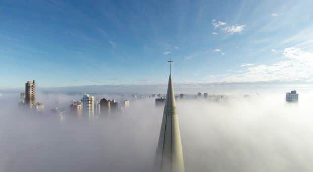 "Above the mist” del brasileño Richardo Matiello